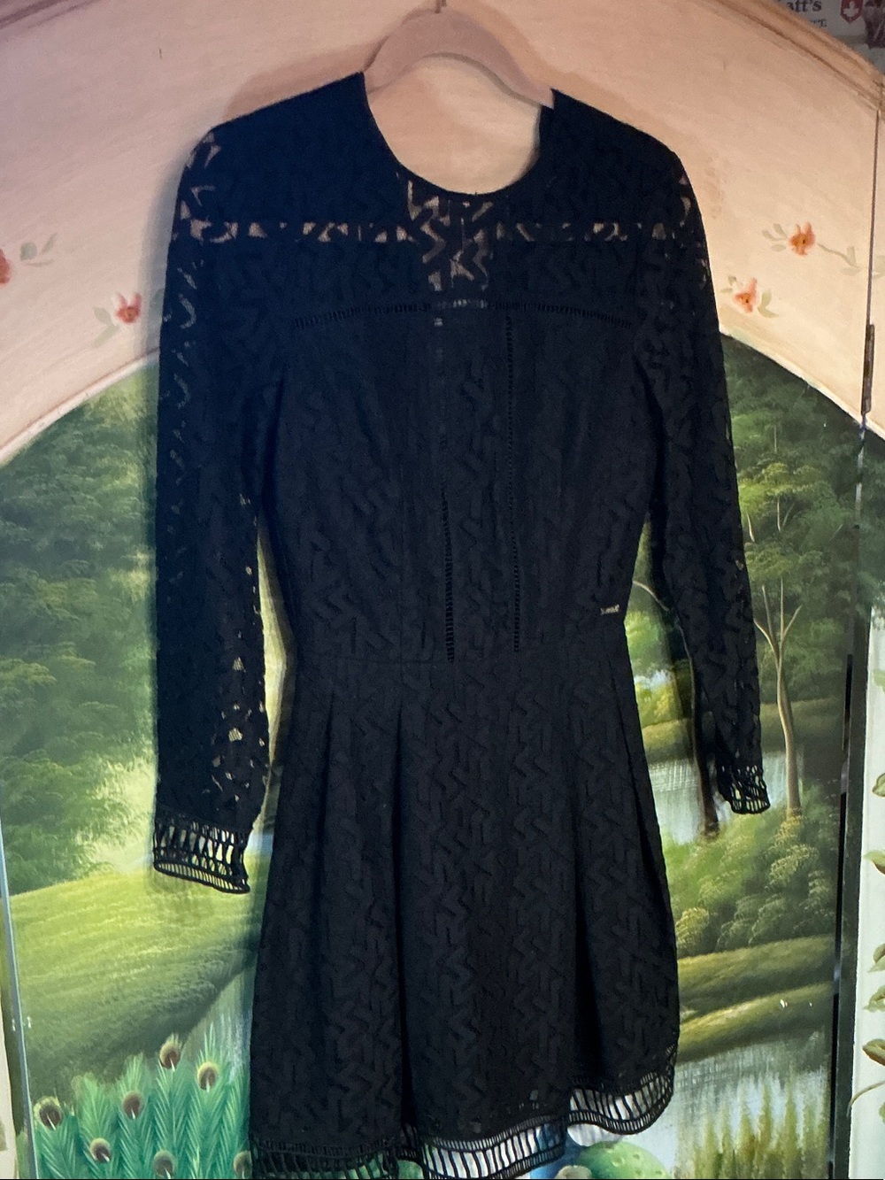 A/X Armani Exchange Black Long-Sleeve Lace Fit-and-Flare Dress